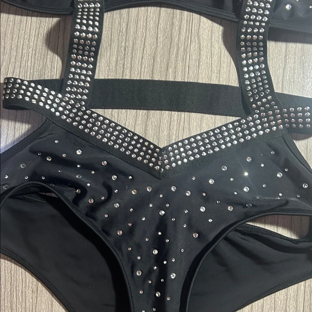 NWT One Piece Swimsuit with Rhinestone Accents, M - Picture 4 of 5